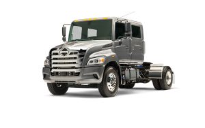 Hino XL8 xl8_crew_cab_tractor
