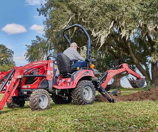 Mahindra_Series_Gallery_eMax20S_Backhoe_550x461_11zon