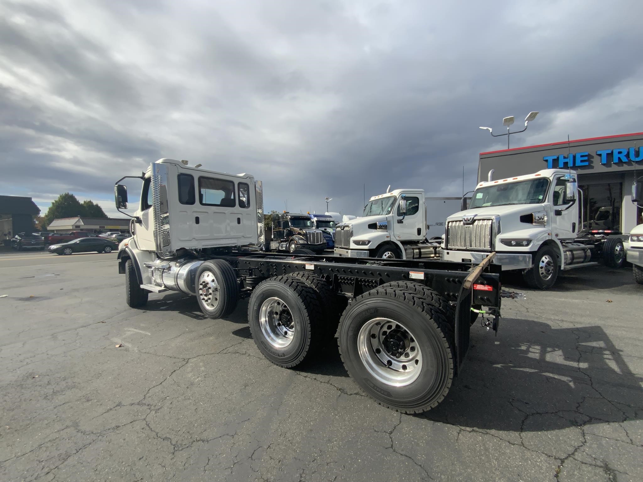 2026 WESTERN STAR 47X - image 4 of 6