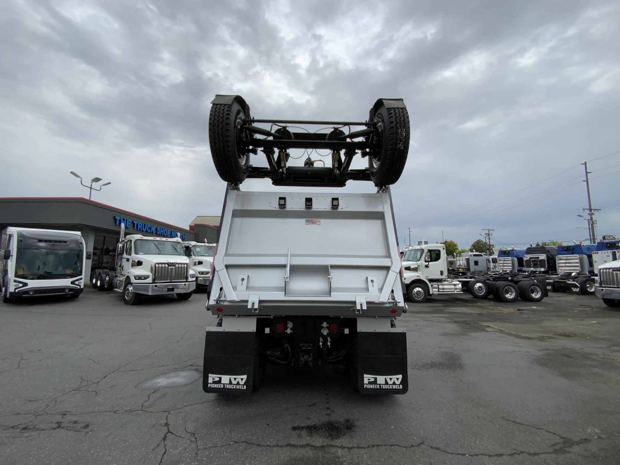 2025 WESTERN STAR 47X 10013748578 2025 WESTERN STAR 47X 10013748578
