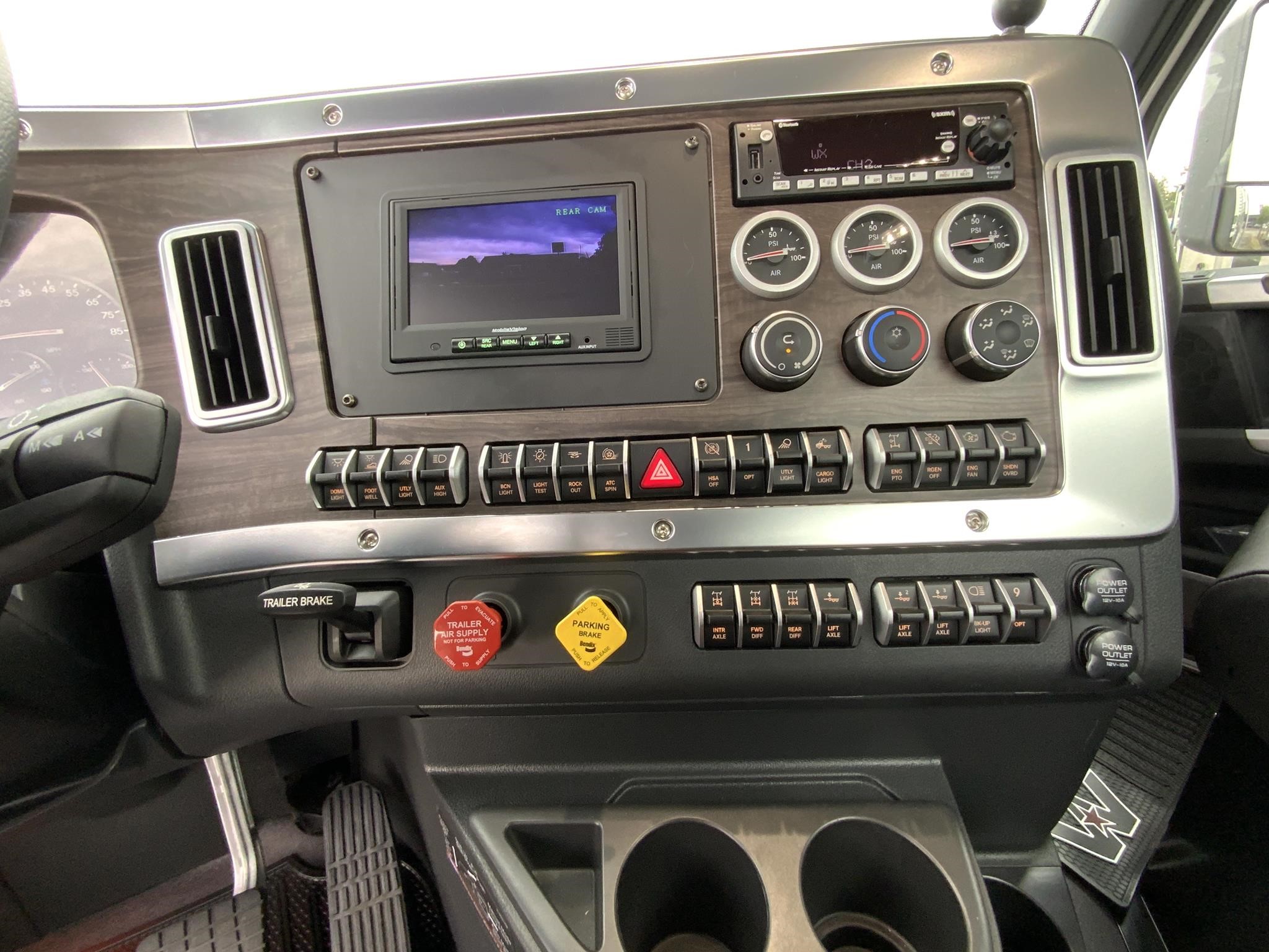 2025 WESTERN STAR 47X 10013748853 2025 WESTERN STAR 47X 10013748853