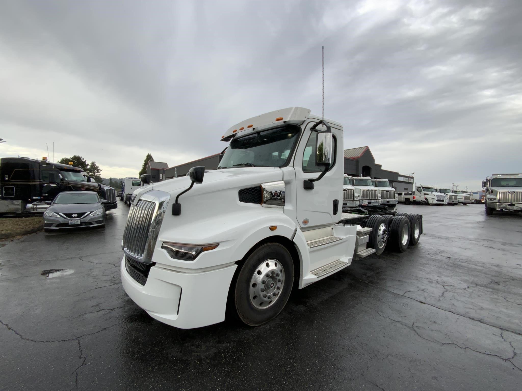 2025 WESTERN STAR 57X 10013800834 2025 WESTERN STAR 57X 10013800834