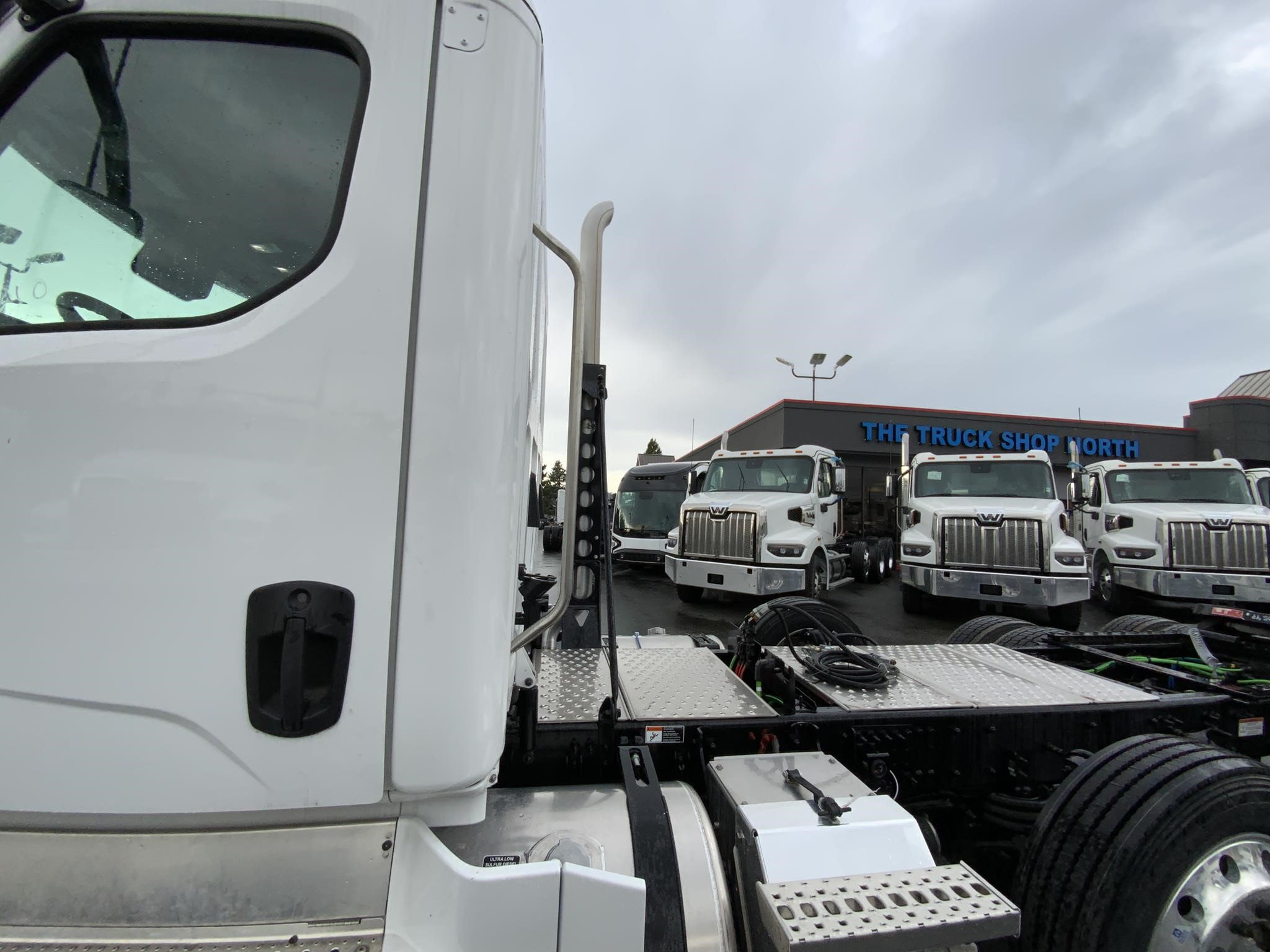 2025 WESTERN STAR 57X 10013800863 2025 WESTERN STAR 57X 10013800863