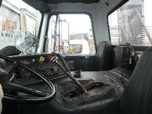 1980 WHITE ROAD XPEDITOR II - image 5 of 6