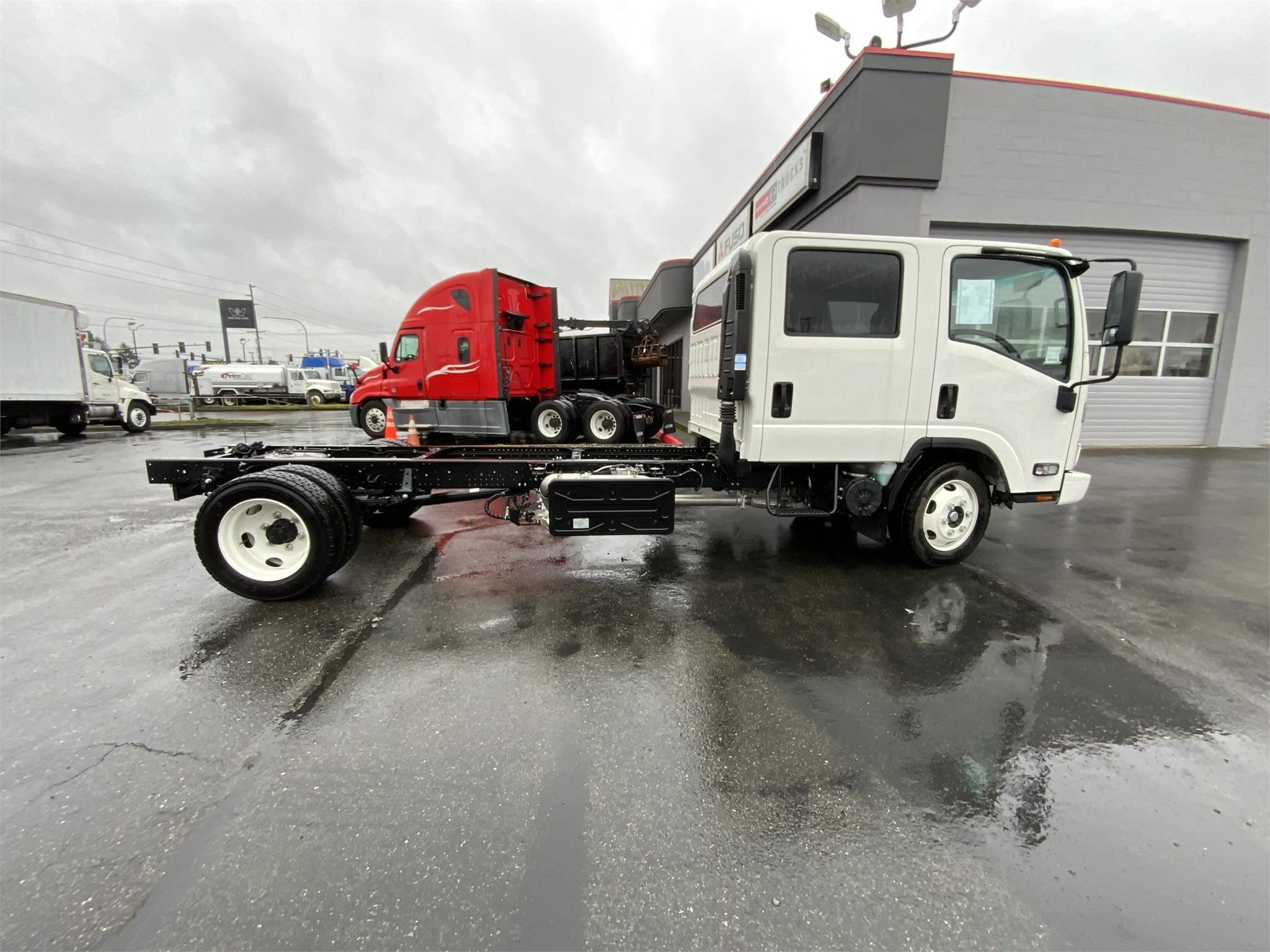 2023 HINO S5 9000226301 2023 HINO S5 9000226301