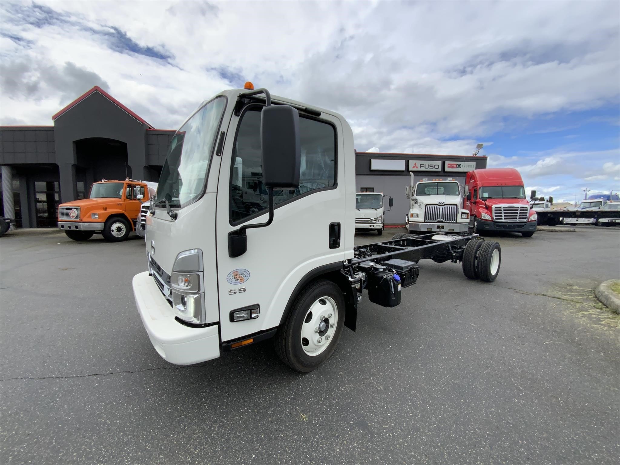 2024 HINO S5 9003793216 2024 HINO S5 9003793216