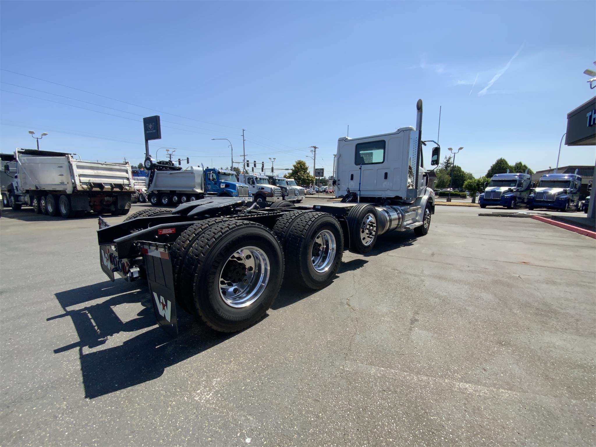 2025 WESTERN STAR 47X 9015306880 2025 WESTERN STAR 47X 9015306880