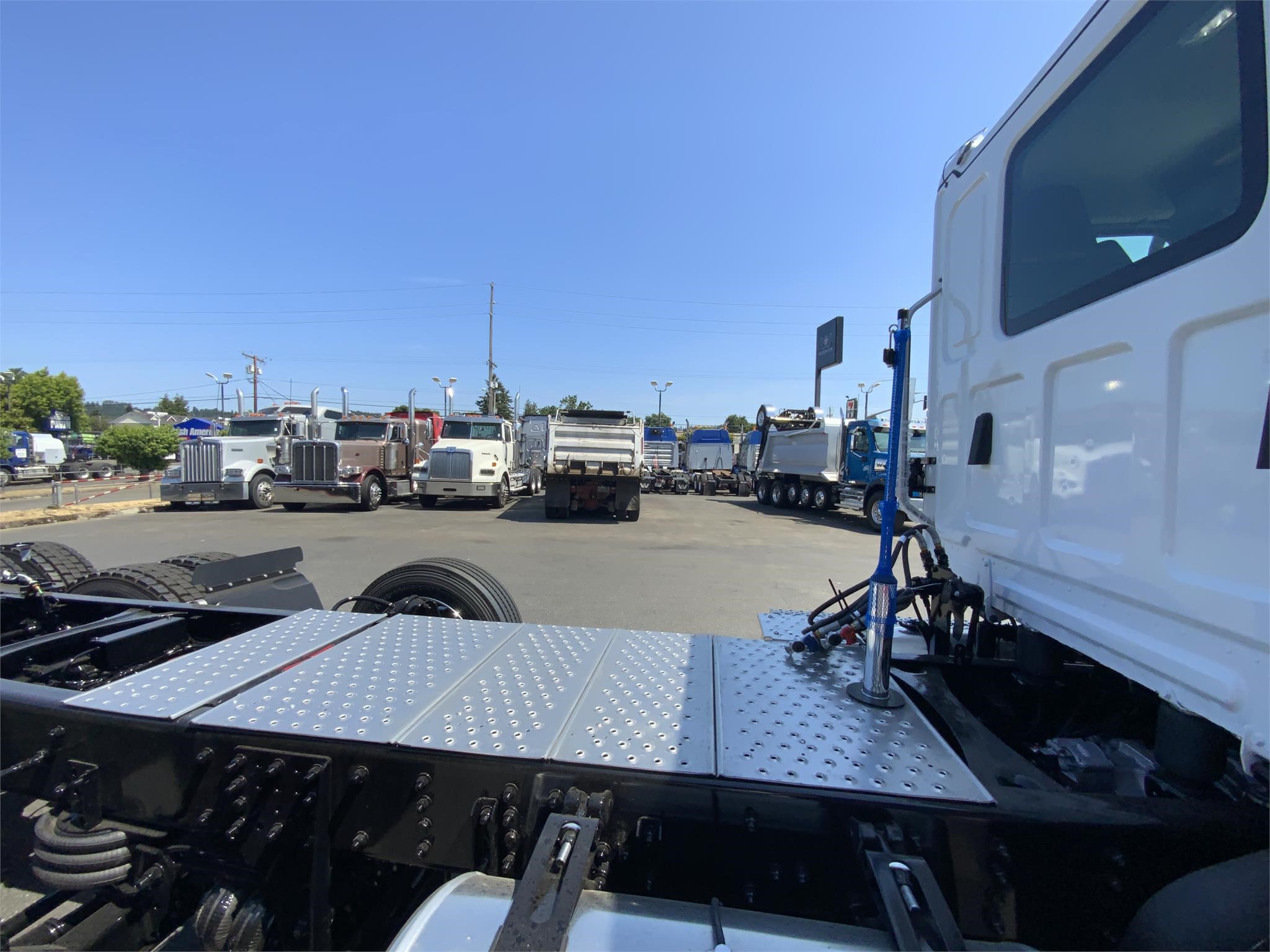 2025 WESTERN STAR 47X 9015306983 2025 WESTERN STAR 47X 9015306983