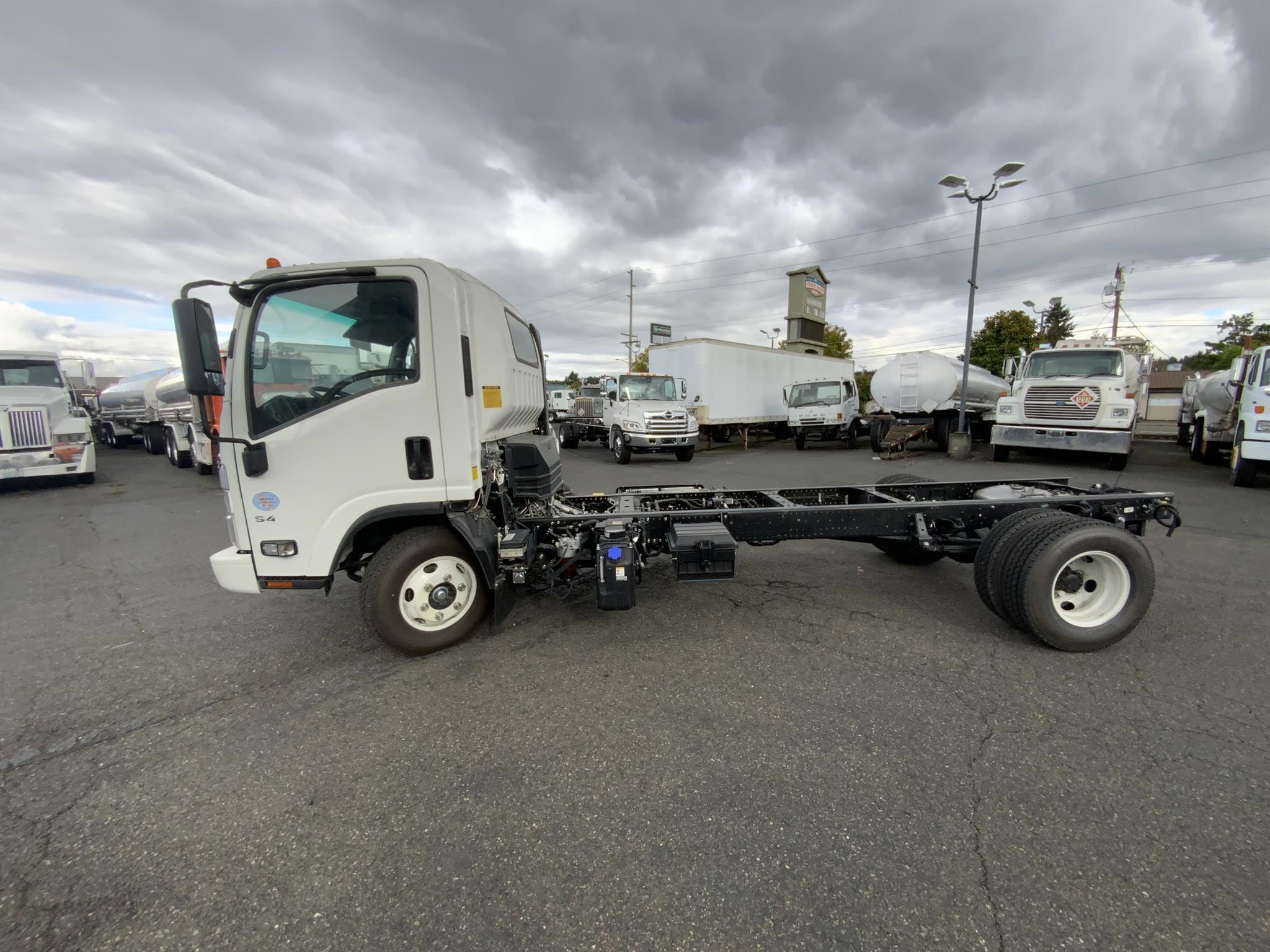 2024 HINO S4 9026833232 2024 HINO S4 9026833232