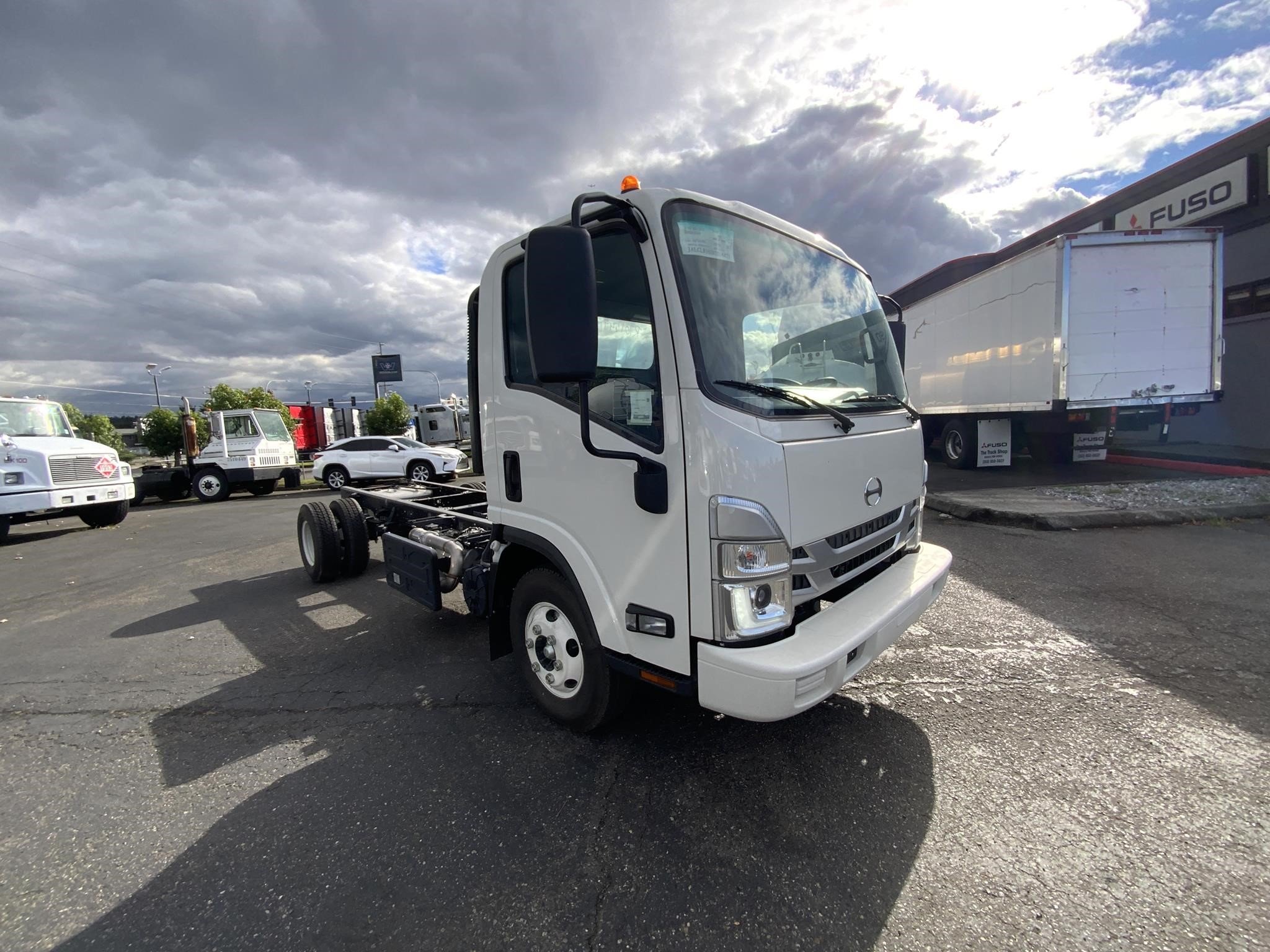 2024 HINO S4 9026841172 2024 HINO S4 9026841172