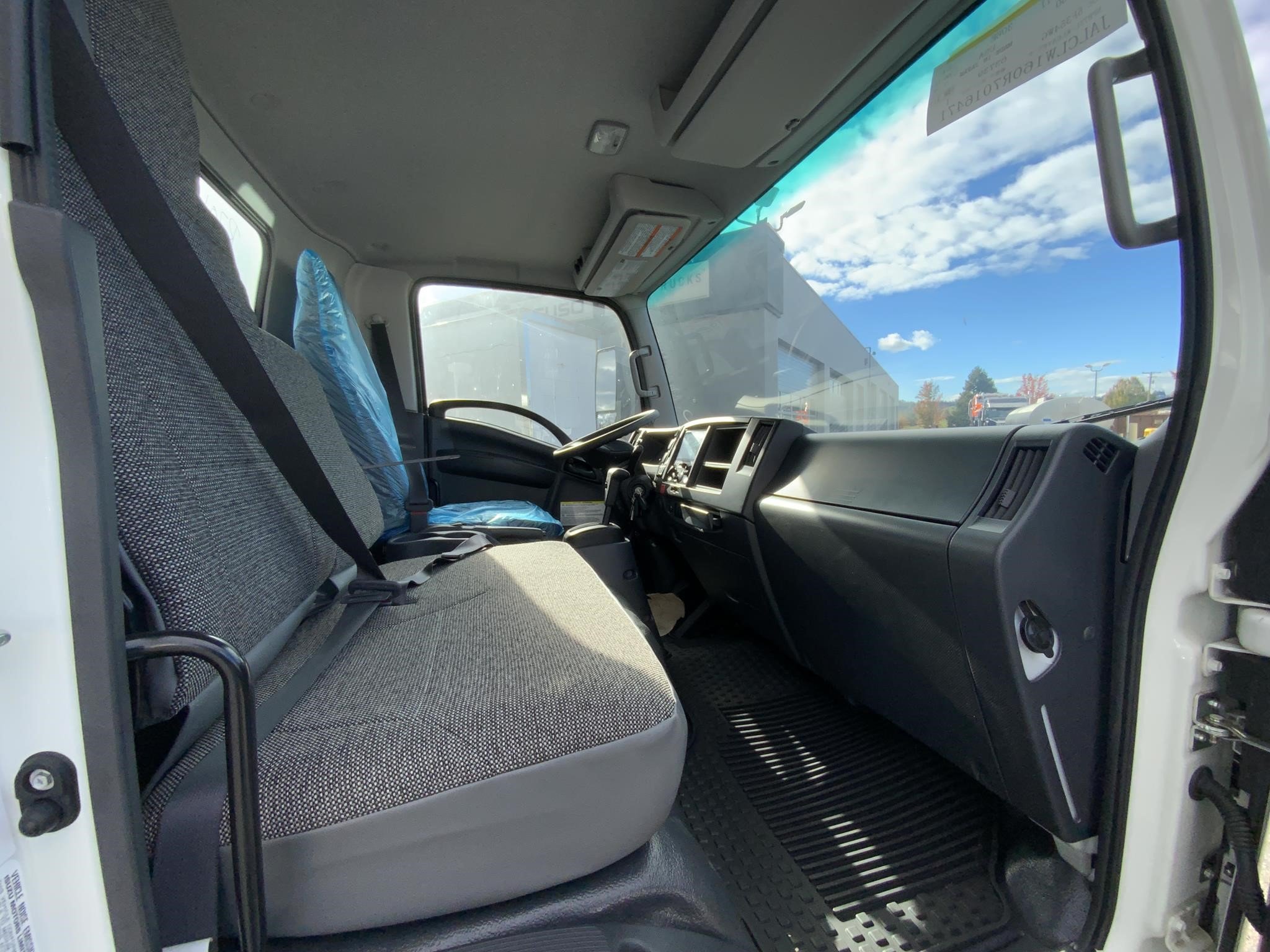 2024 HINO S4 9026841384 2024 HINO S4 9026841384