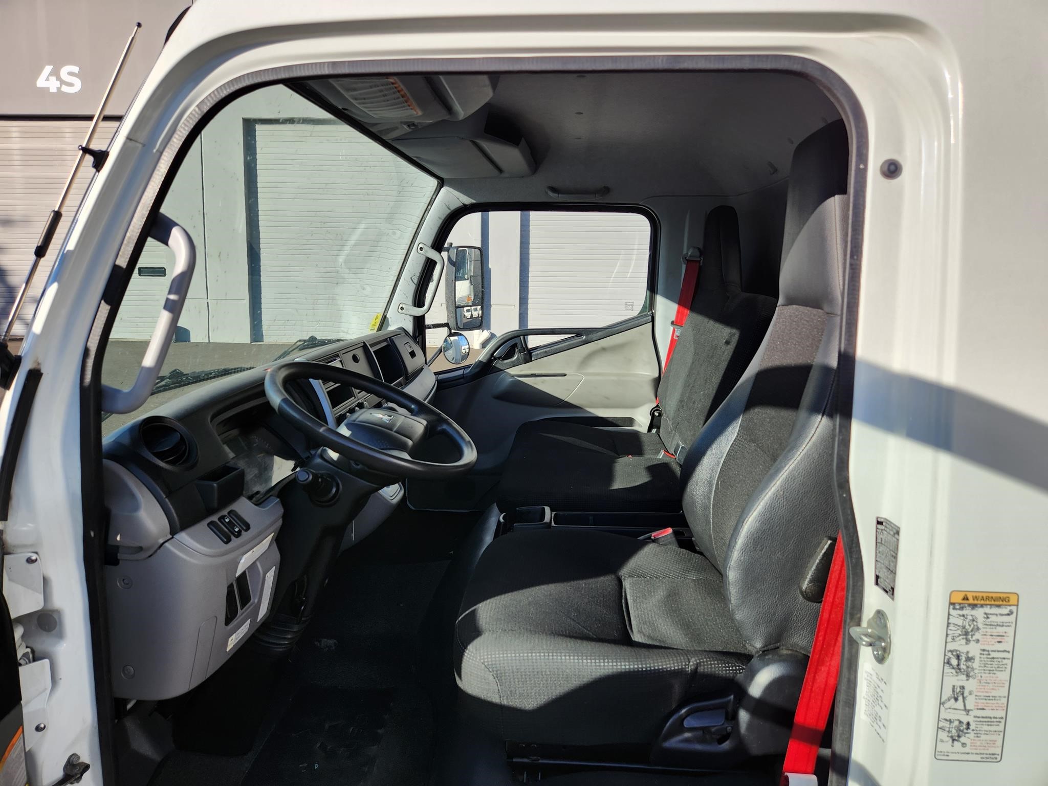 2018 MITSUBISHI FUSO FE180 9028066149 2018 MITSUBISHI FUSO FE180 9028066149