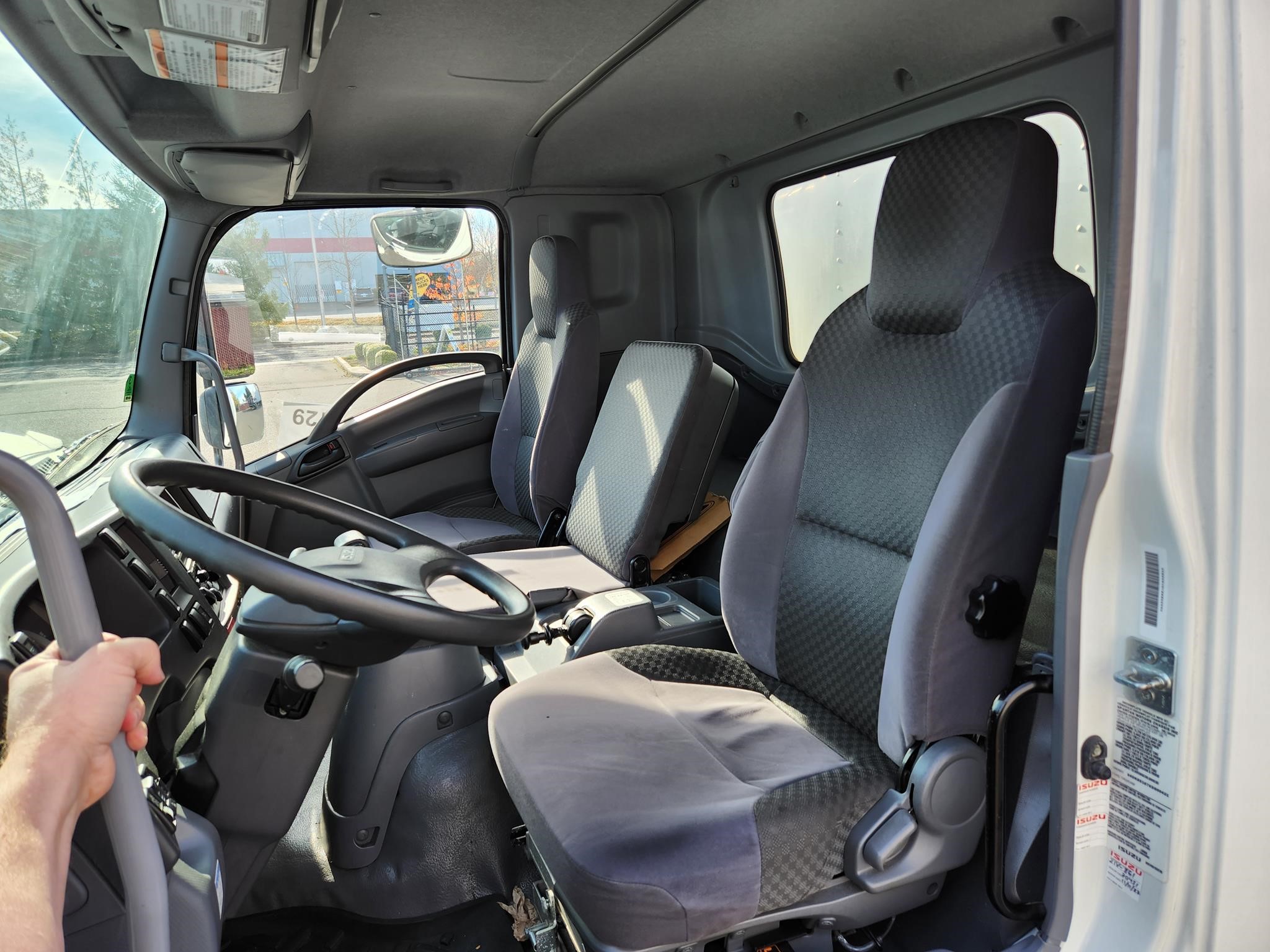 2019 ISUZU FTR 9029952330 2019 ISUZU FTR 9029952330