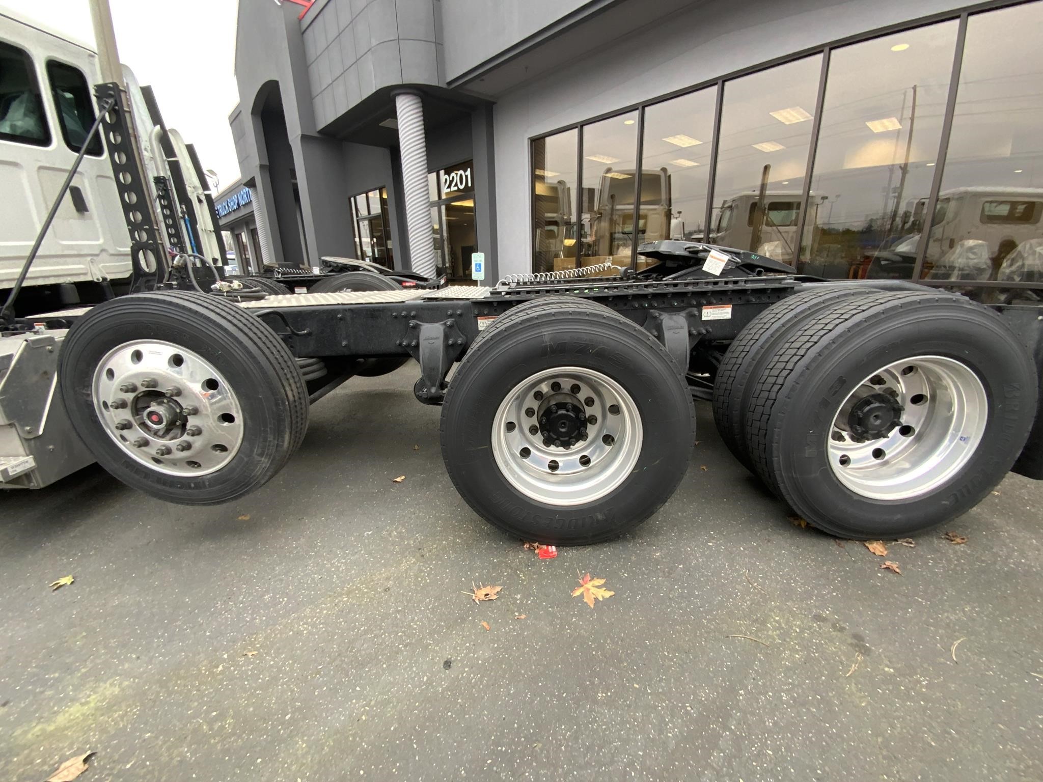 2025 WESTERN STAR 57X 9032850300 2025 WESTERN STAR 57X 9032850300