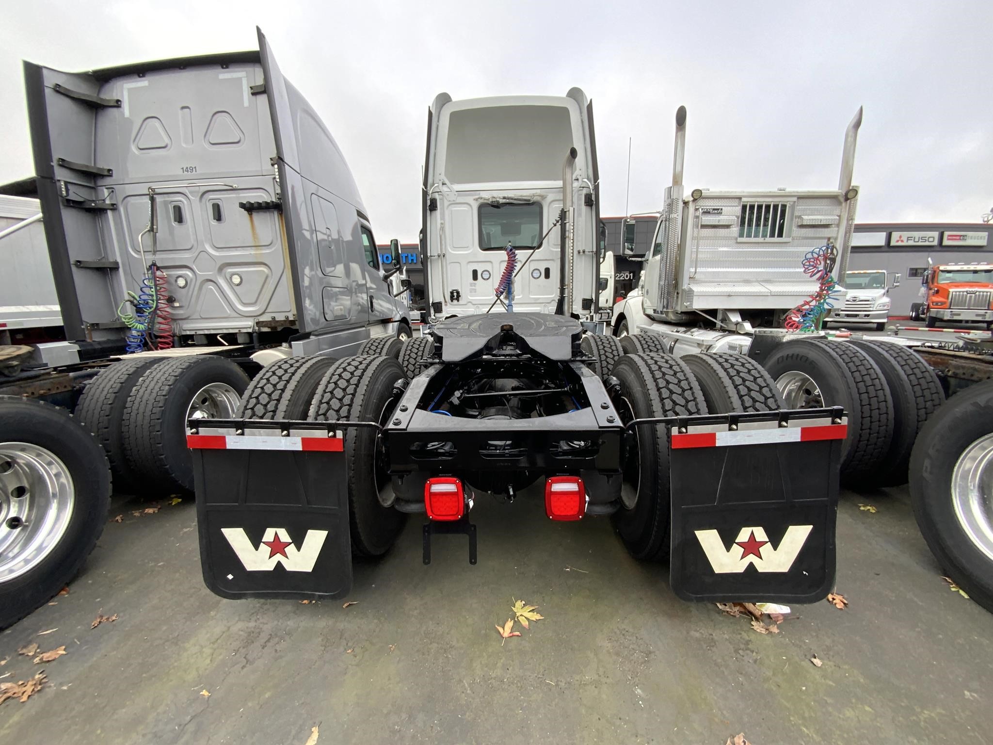 2025 WESTERN STAR 57X 9032968008 2025 WESTERN STAR 57X 9032968008