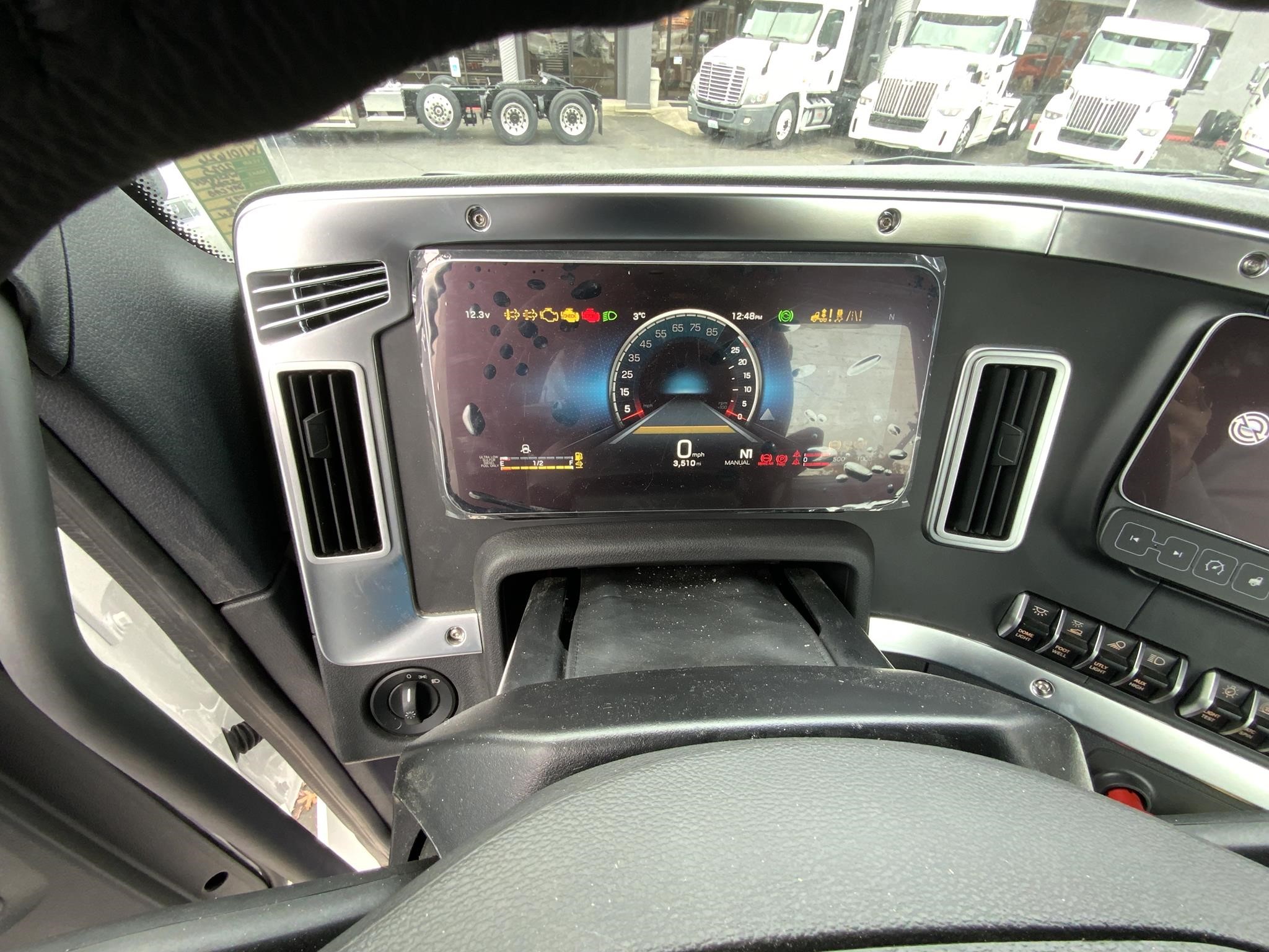 2025 WESTERN STAR 57X 9032968117 2025 WESTERN STAR 57X 9032968117