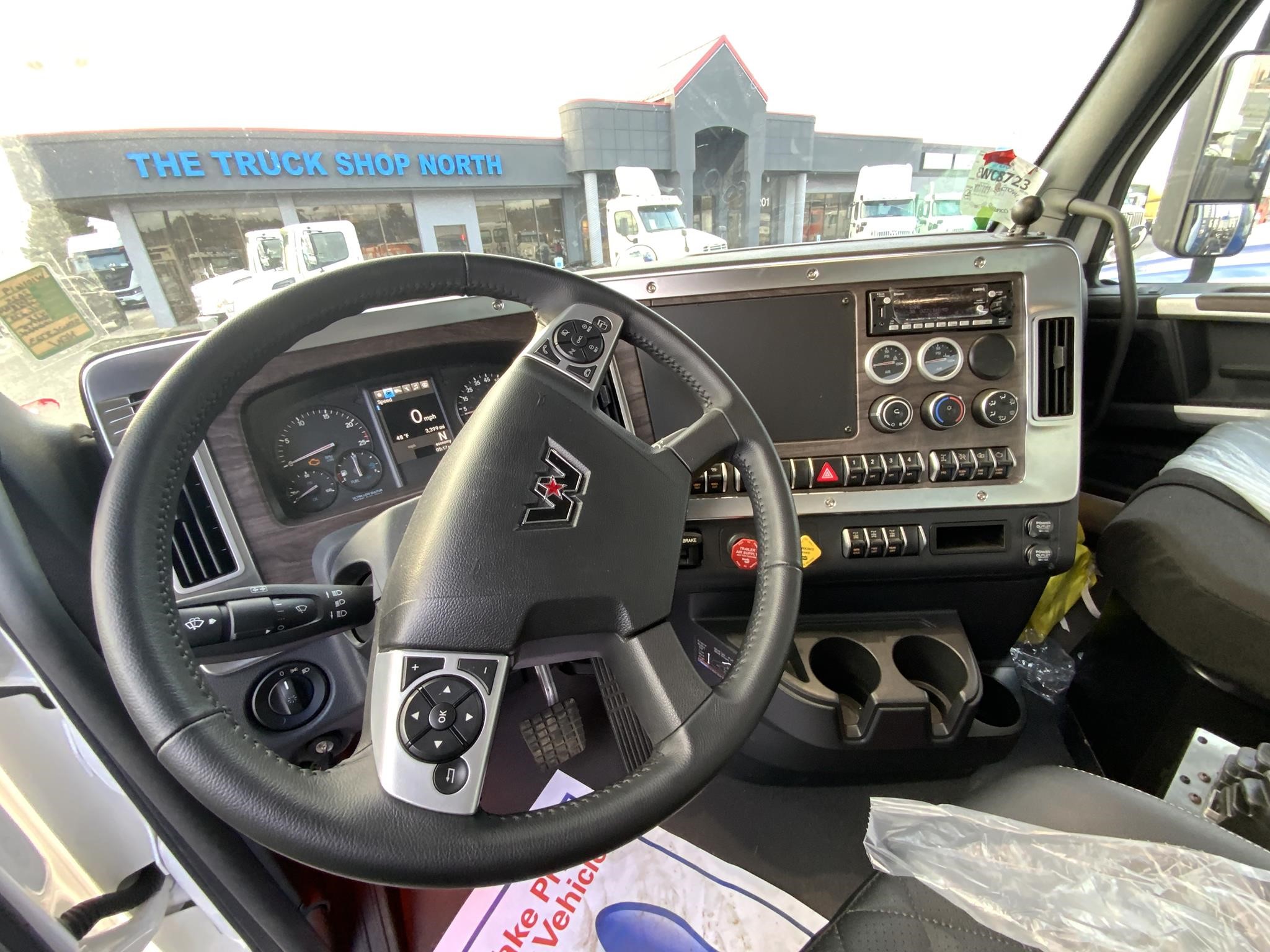 2025 WESTERN STAR 47X 9037851236 2025 WESTERN STAR 47X 9037851236