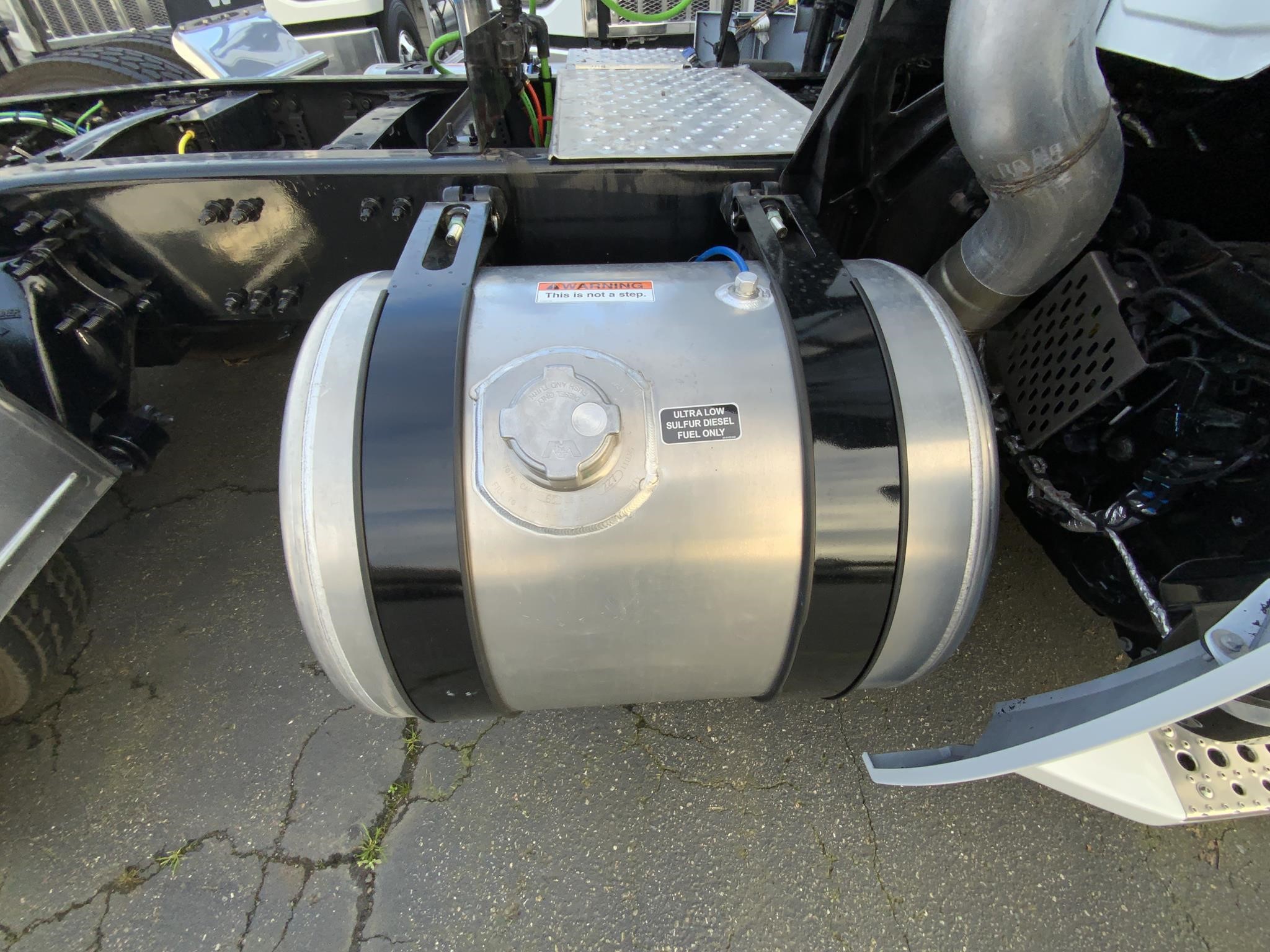 2025 WESTERN STAR 57X 9037851883 2025 WESTERN STAR 57X 9037851883