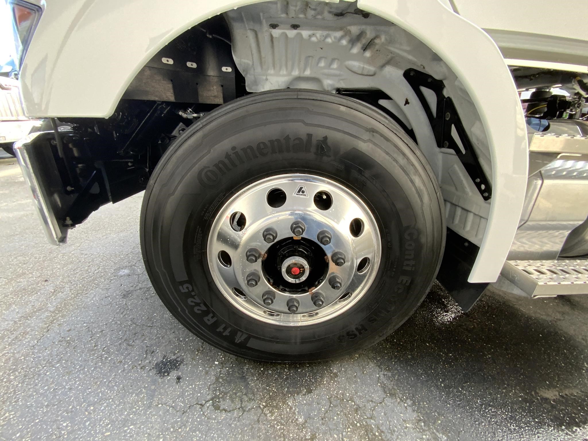 2025 WESTERN STAR 47X 9040668814 2025 WESTERN STAR 47X 9040668814