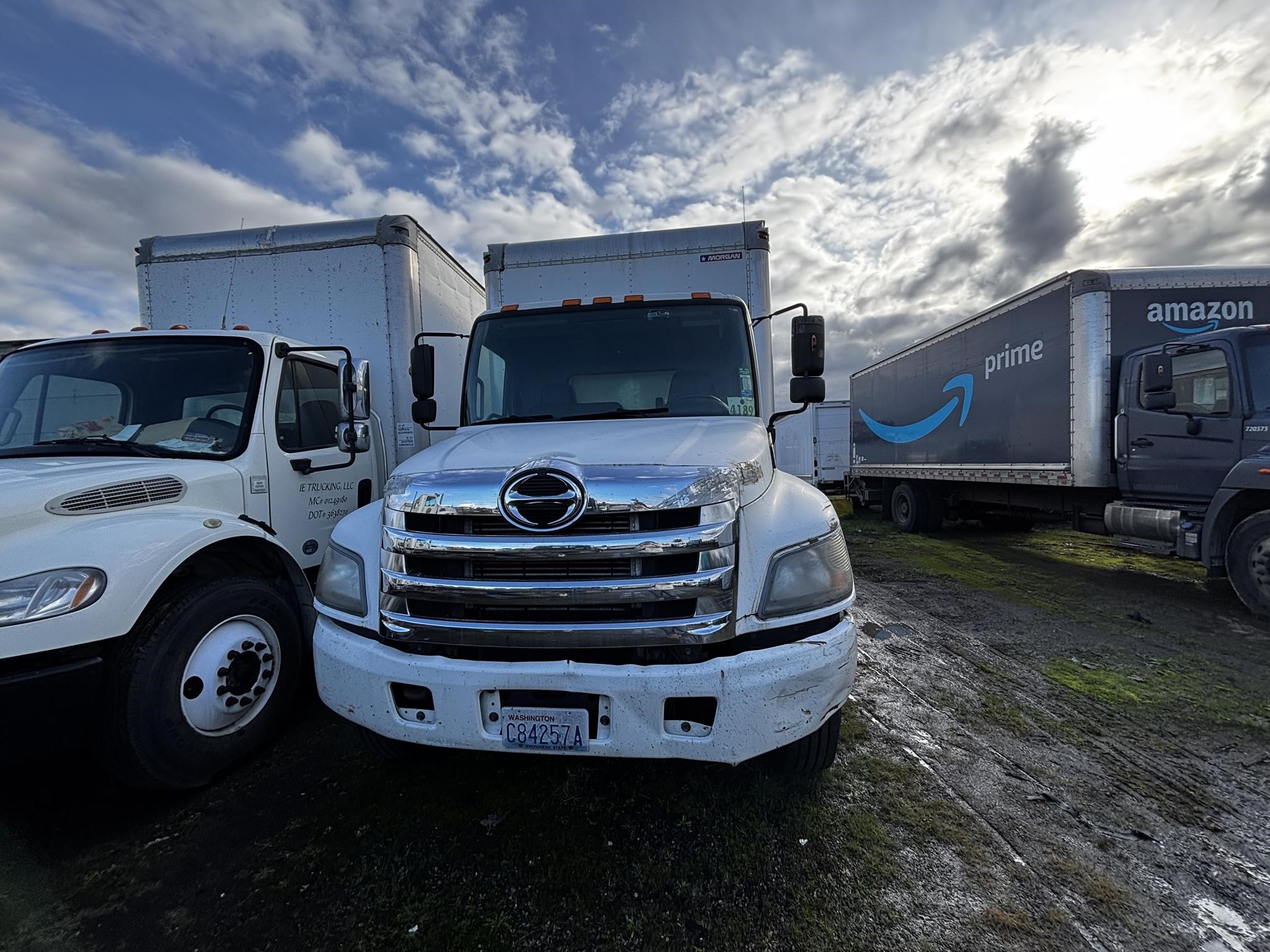 2014 HINO 268 9042485877 2014 HINO 268 9042485877