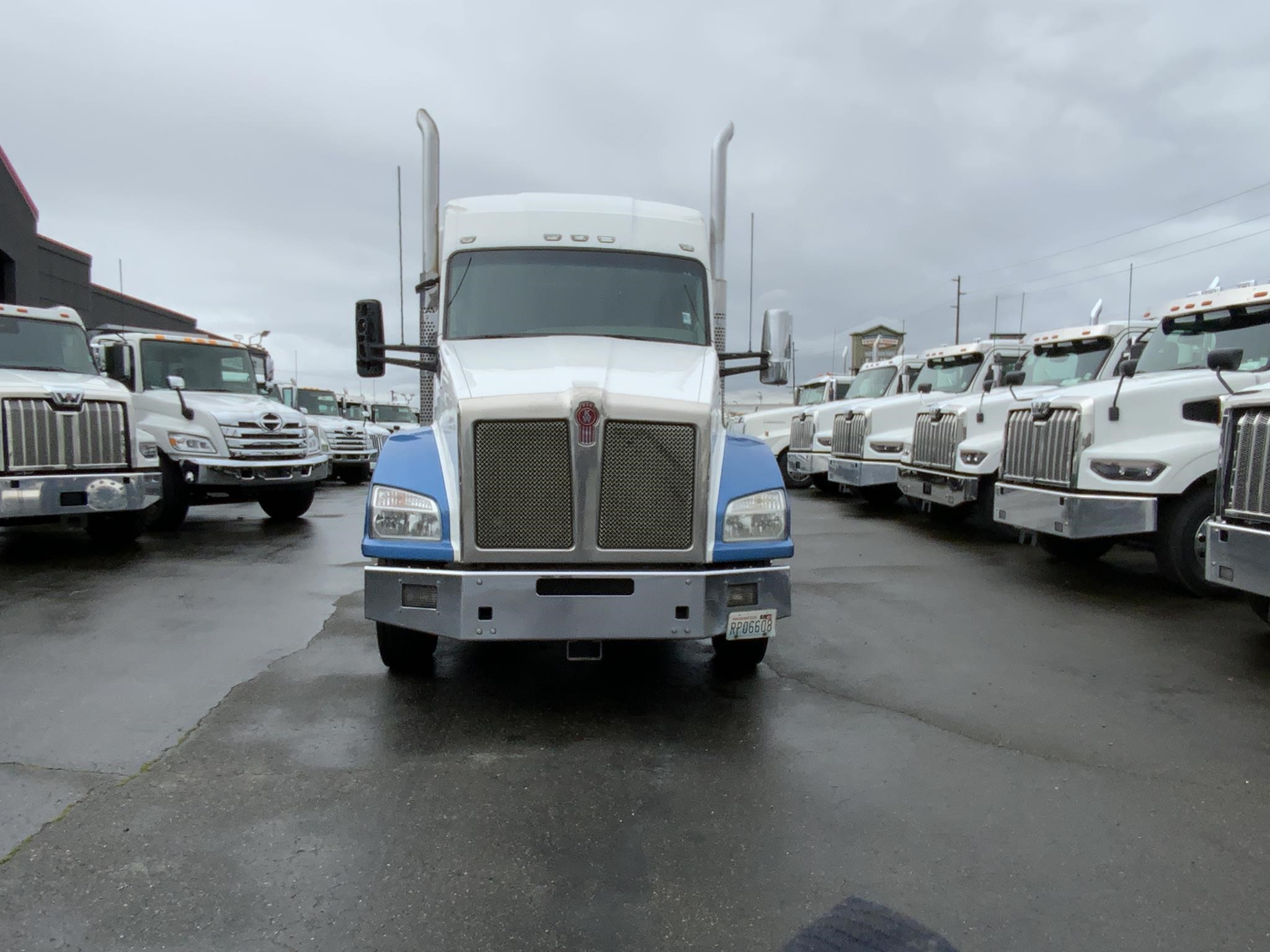 2019 KENWORTH T880 - image 2 of 6