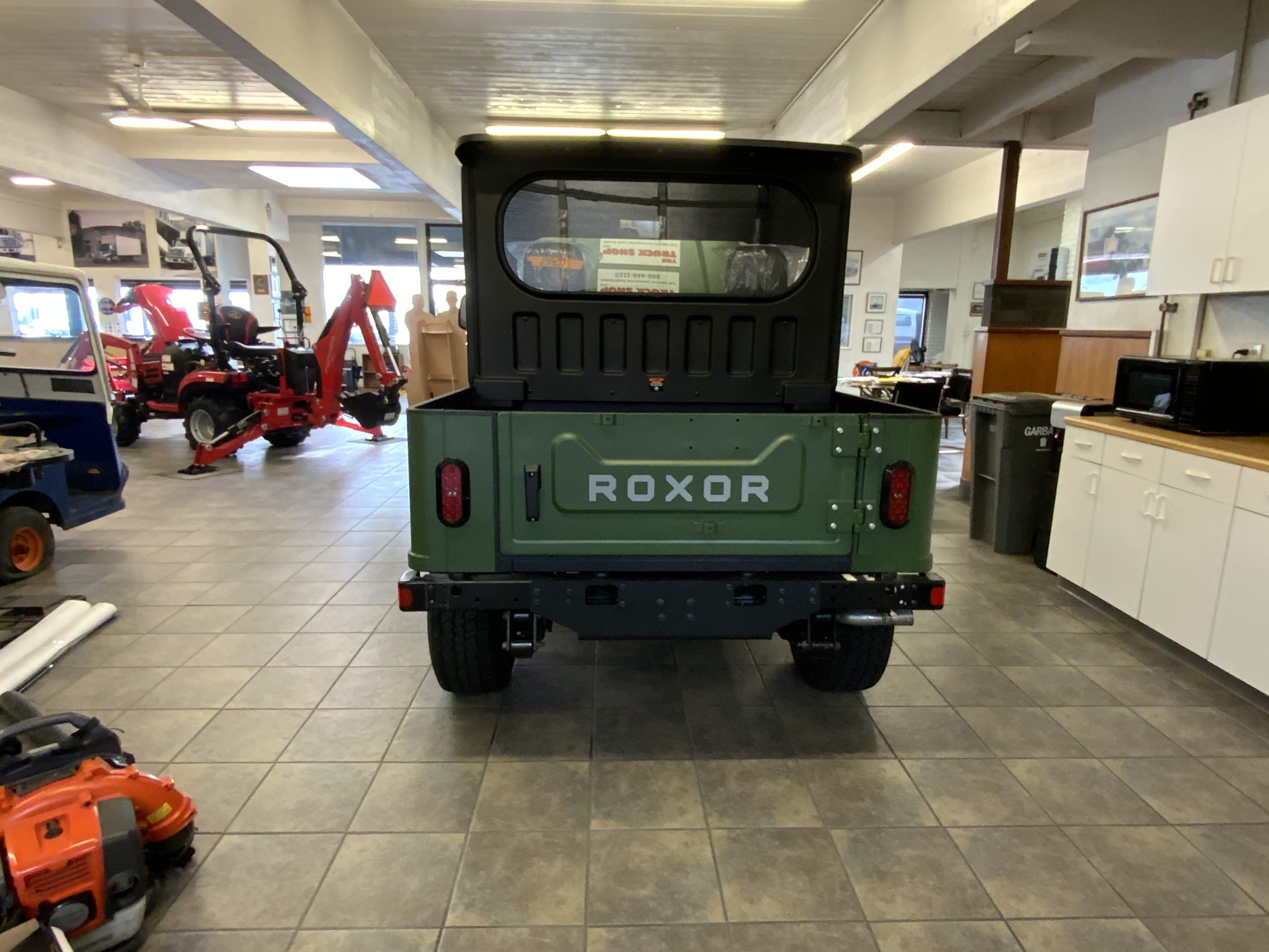 Mahindra ROXOR Green HD Diesel Utility Vehicle | 2.7L Turbo Diesel | 3,500 LB Towing - image 5 of 6