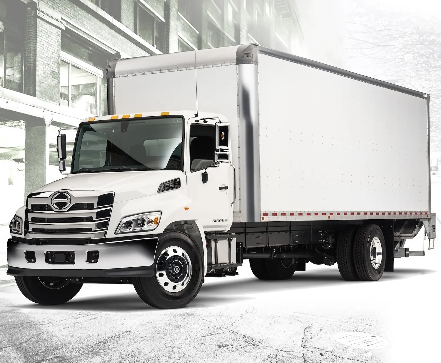 Hino L6 & L7 Hino L6 & L7 - image 1 of 6