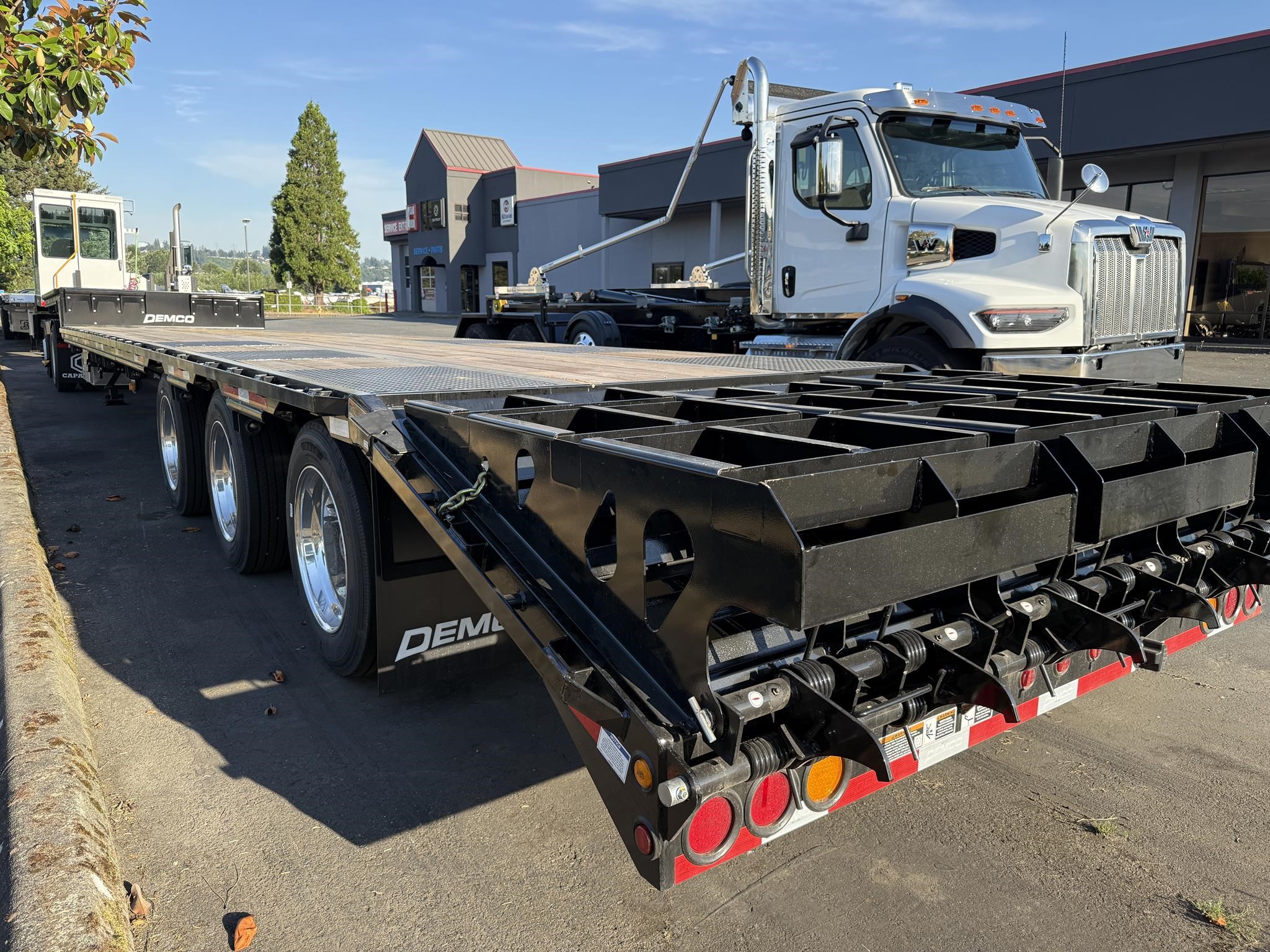 2027 DEMCO DD48-5 - image 1 of 6