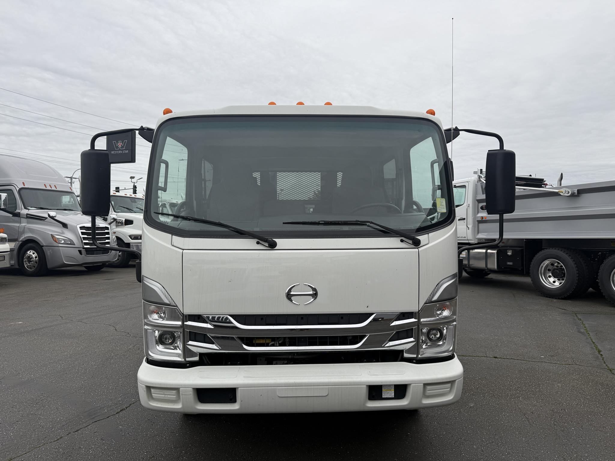 2023 HINO S5 11049428231 2023 HINO S5 11049428231
