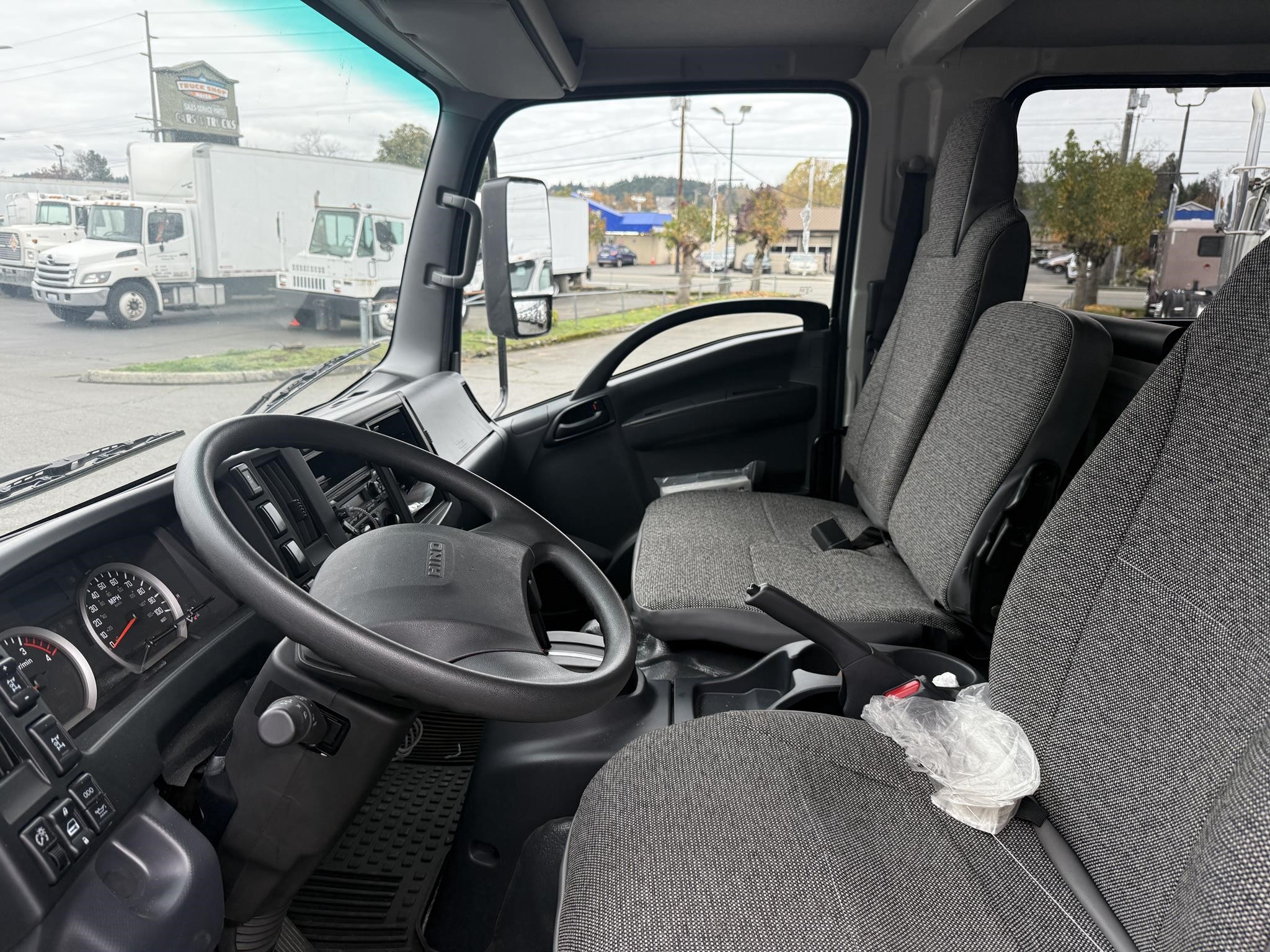 2023 HINO S5 11049428409 2023 HINO S5 11049428409